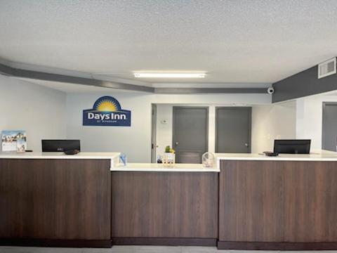 Days Inn By Wyndham Фармвилл Экстерьер фото