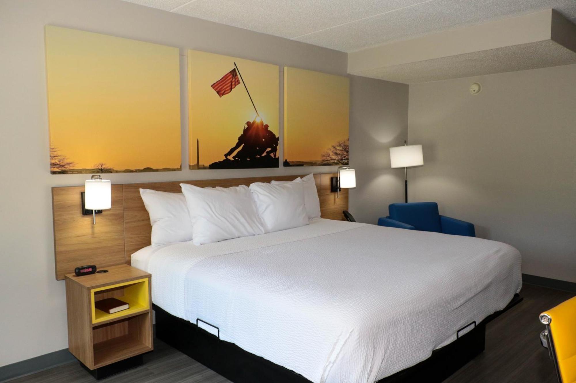 Days Inn By Wyndham Фармвилл Экстерьер фото